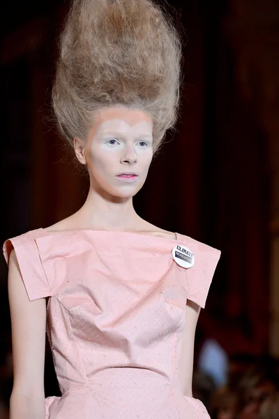 Look 54